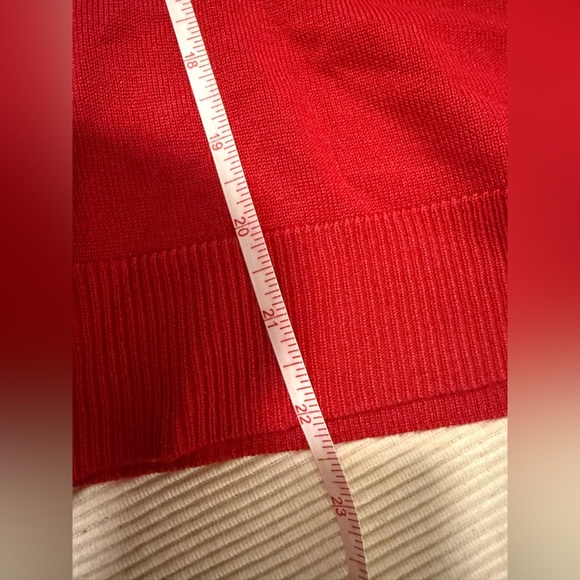 A Love Story Red Sweater XL Rhinestone Sheer Star Detail - Picture 8 of 9